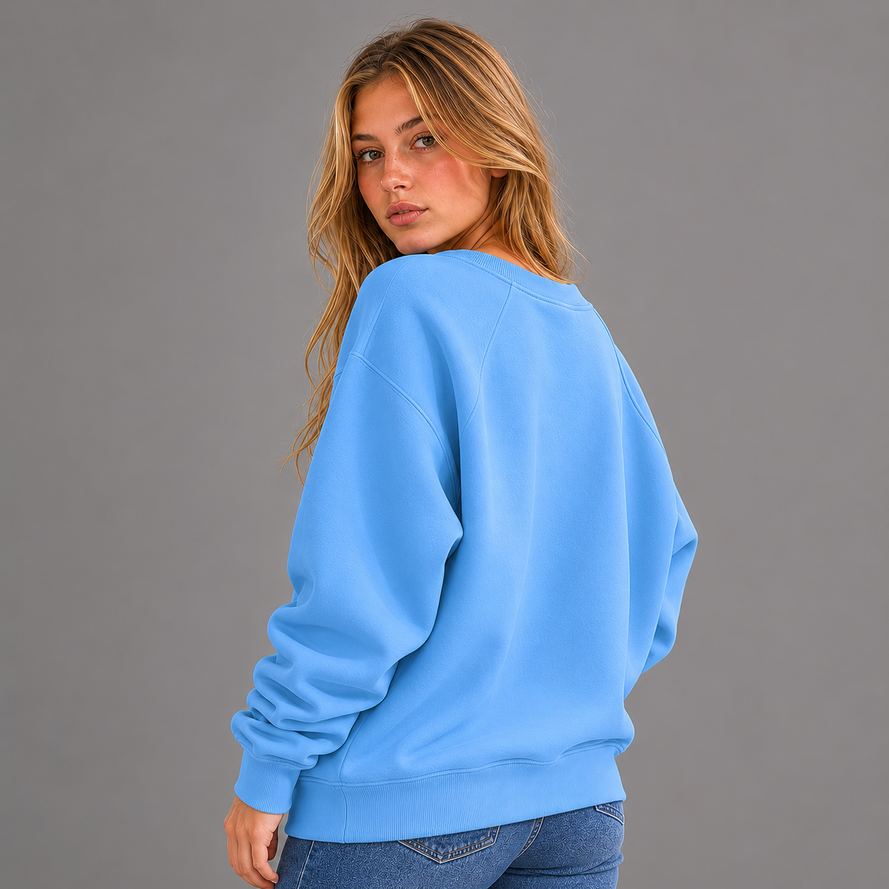 KEYNOO Oversized Crewneck Sweatshirt- Sky Blue
